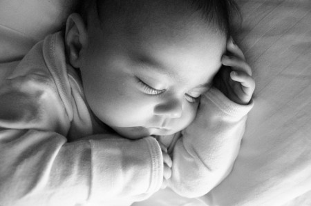 Neonato-che-dorme